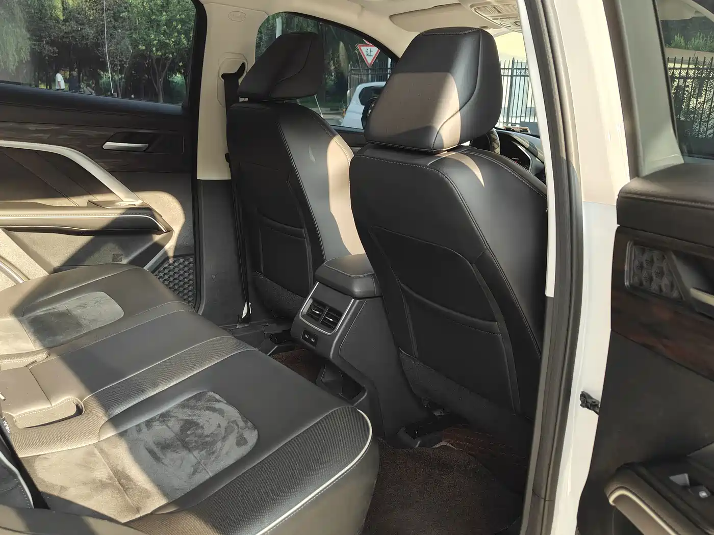 Фото 8 - Haval H6