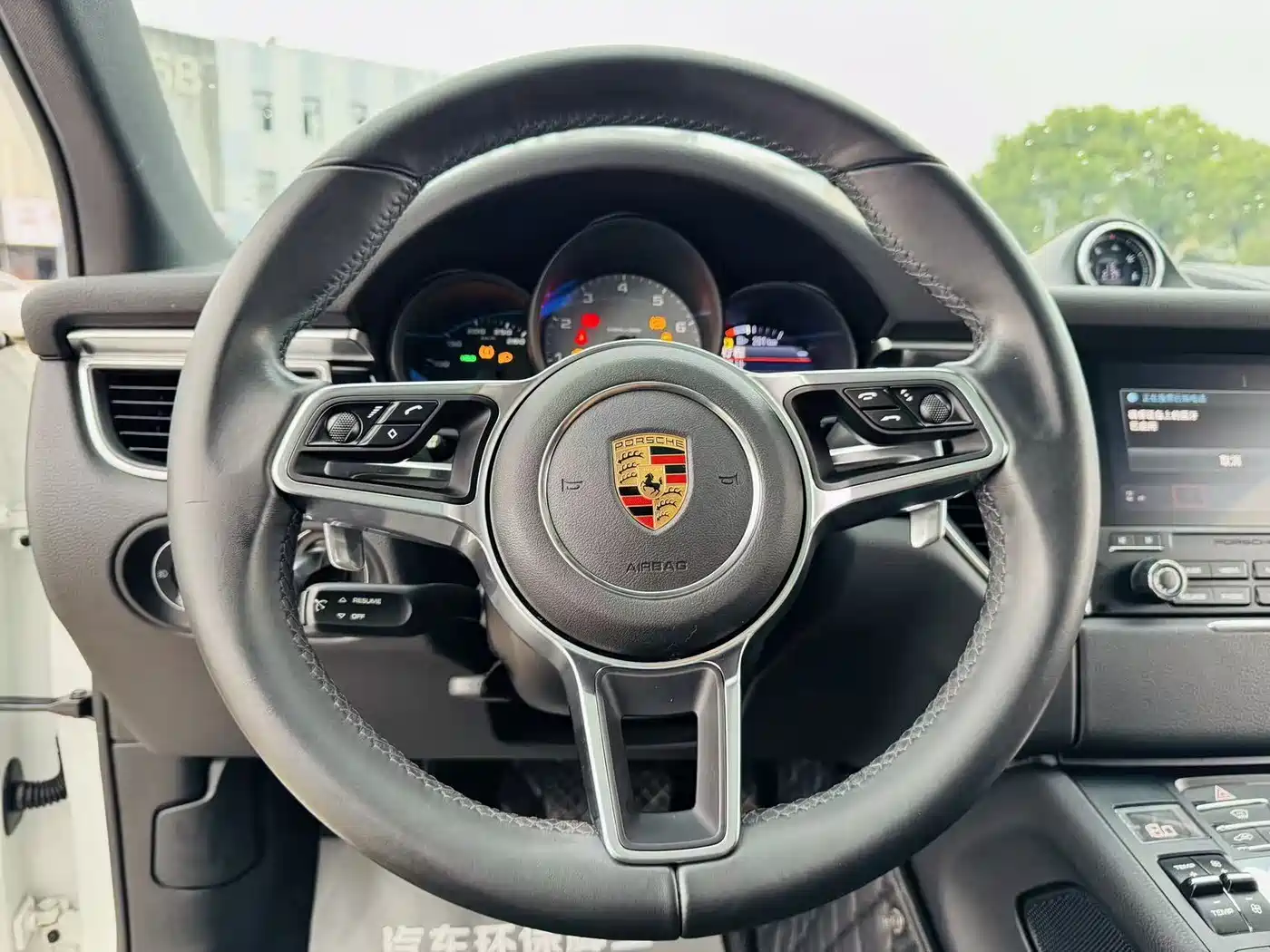 Porsche Macan 2017 Macan S 3.0T фото 33