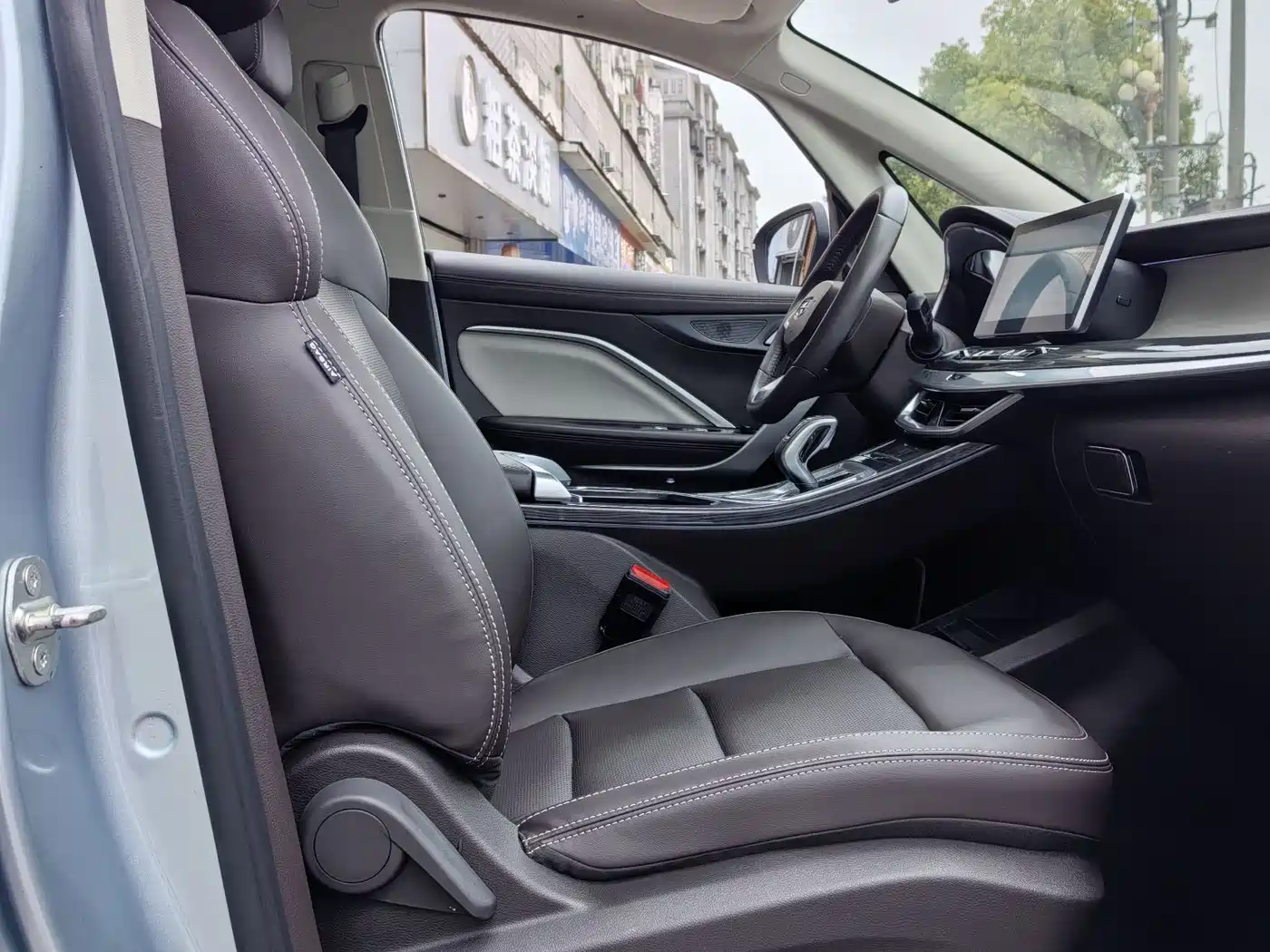 GEELY AUTOMOBILE JIAJIE