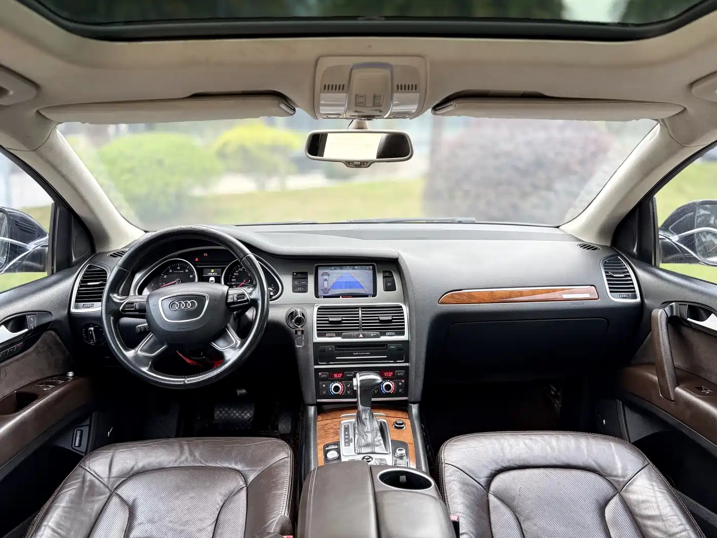 Photo 5 - Audi Q7