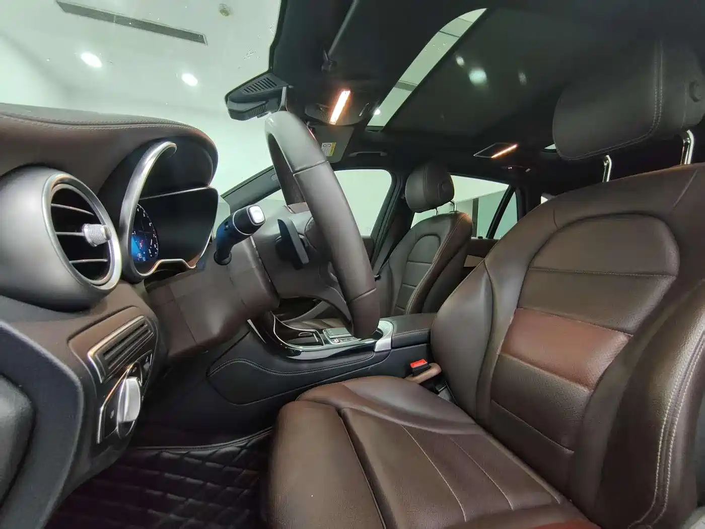 Mercedes-Benz GLC 2020 Facelift GLC 260 L 4MATIC Dynamic фото 6