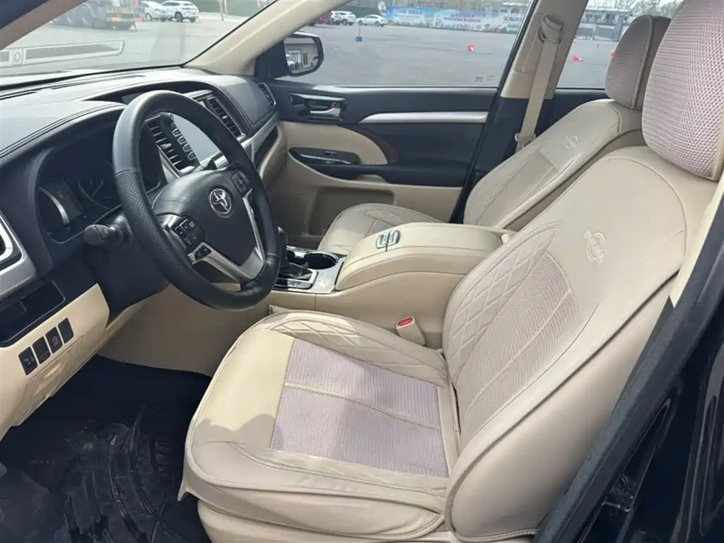 Toyota Highlander 2015 2.0T AWD Elite Edition 7-seater фото 17