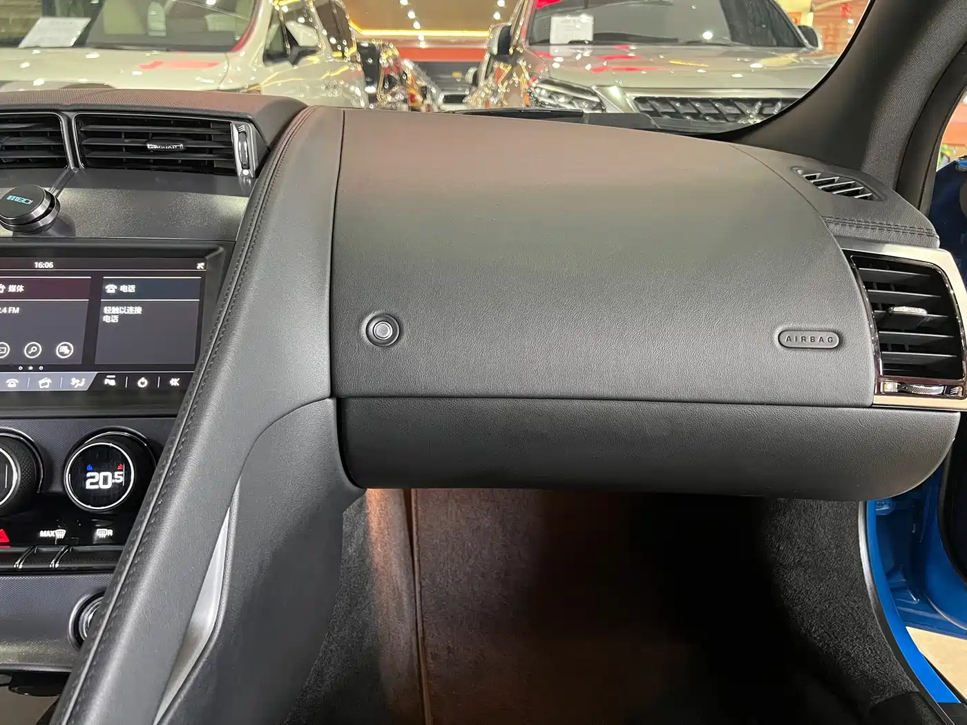 Jaguar F-TYPE 2019 2018 3.0 SC Coupe