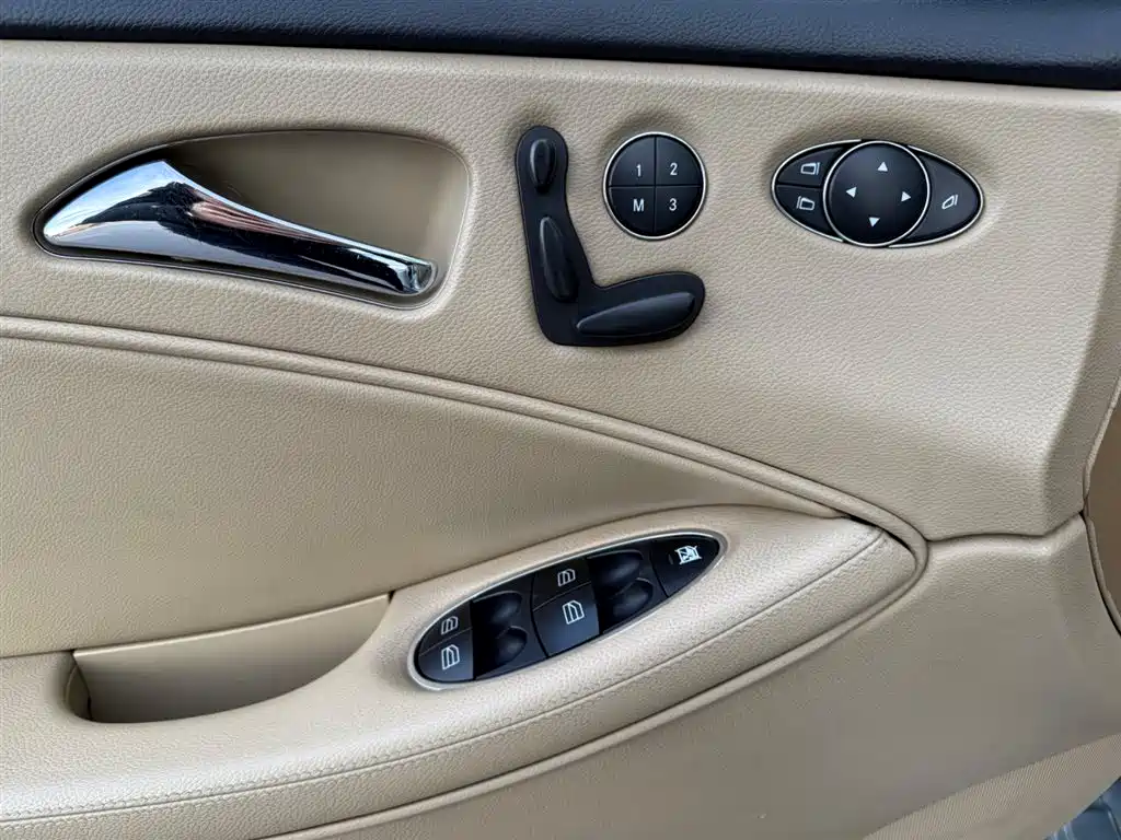 Mercedes-Benz CLS 2008 CLS 350 фото 9