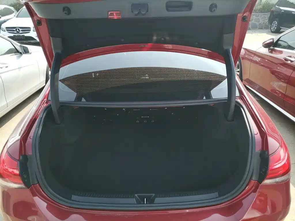 Mercedes-Benz A-Class 2021 A 180 L Sports Sedan фото 15