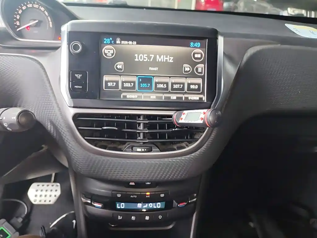 Peugeot 2008 2016 2014 1.6L Automatic Navigation Edition