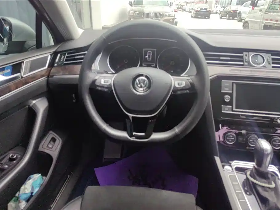 Volkswagen Magotan 2018 330TSI DSG Luxury фото 15