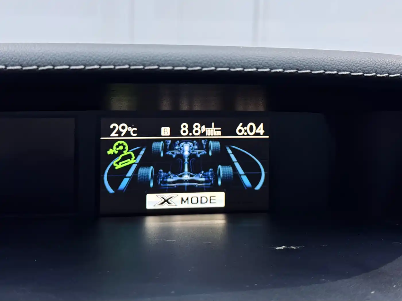 Subaru Forester 2018 2.0i Luxury Navigation Edition фото 13