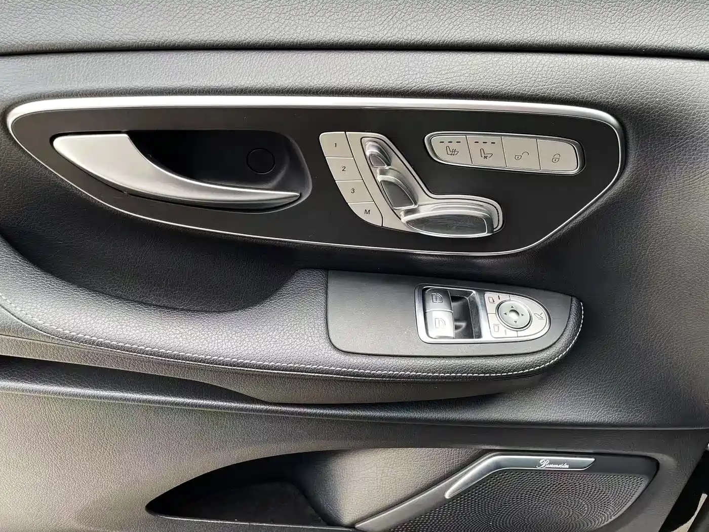 Mercedes-Benz V-Class 2018 V 260 Premium Edition China VI фото 15
