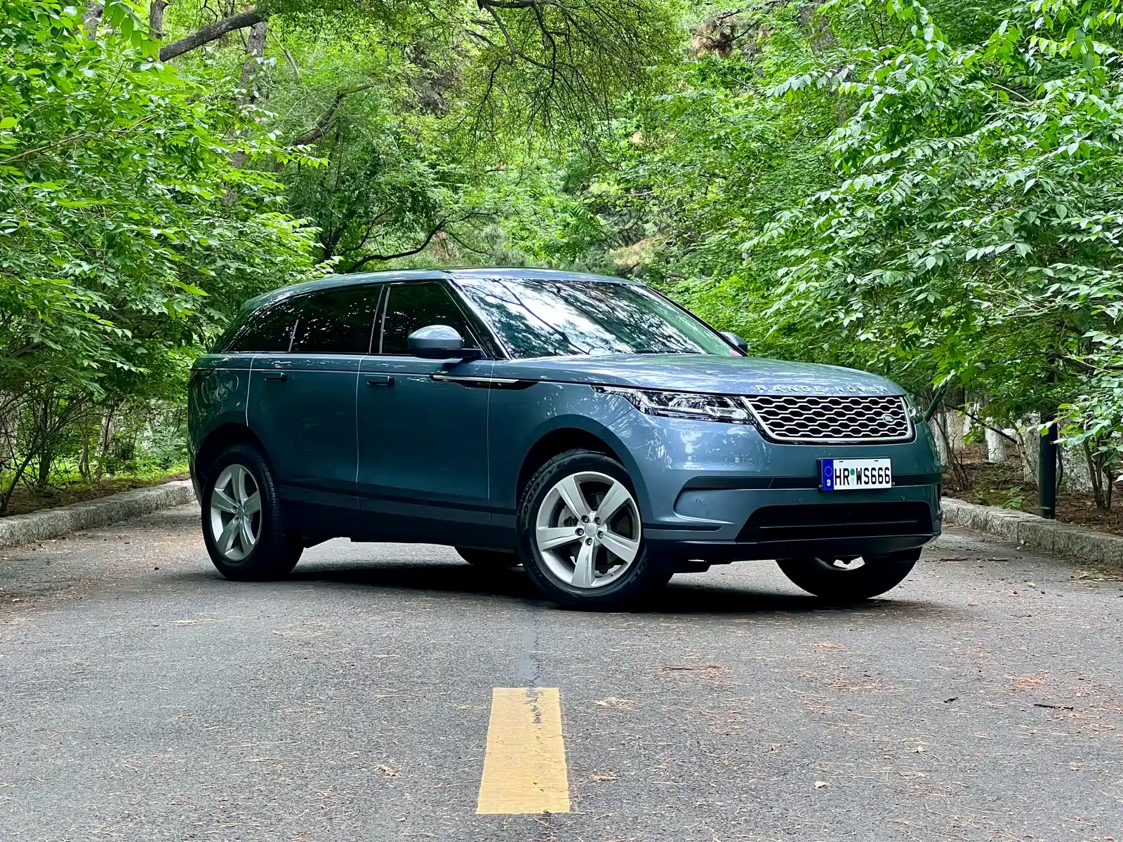 Фото 5 - Land Rover Range Rover Velar
