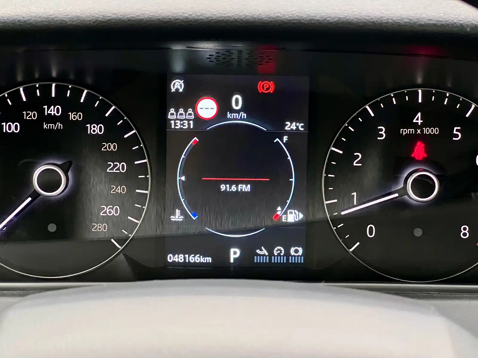 Фото 29 - Land Rover Range Rover Velar