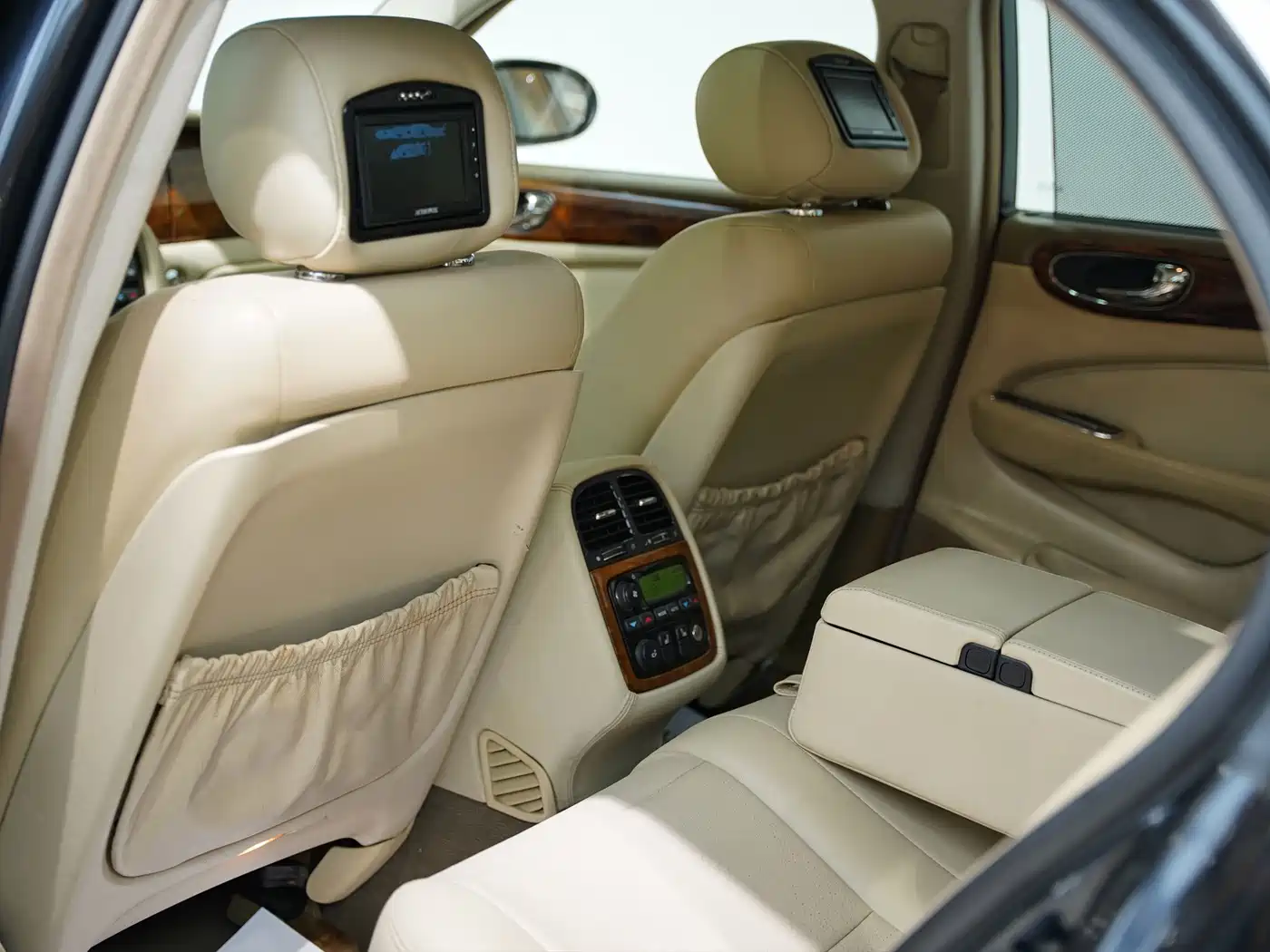 Jaguar XJ 2008 2004 Model XJ8 4.2