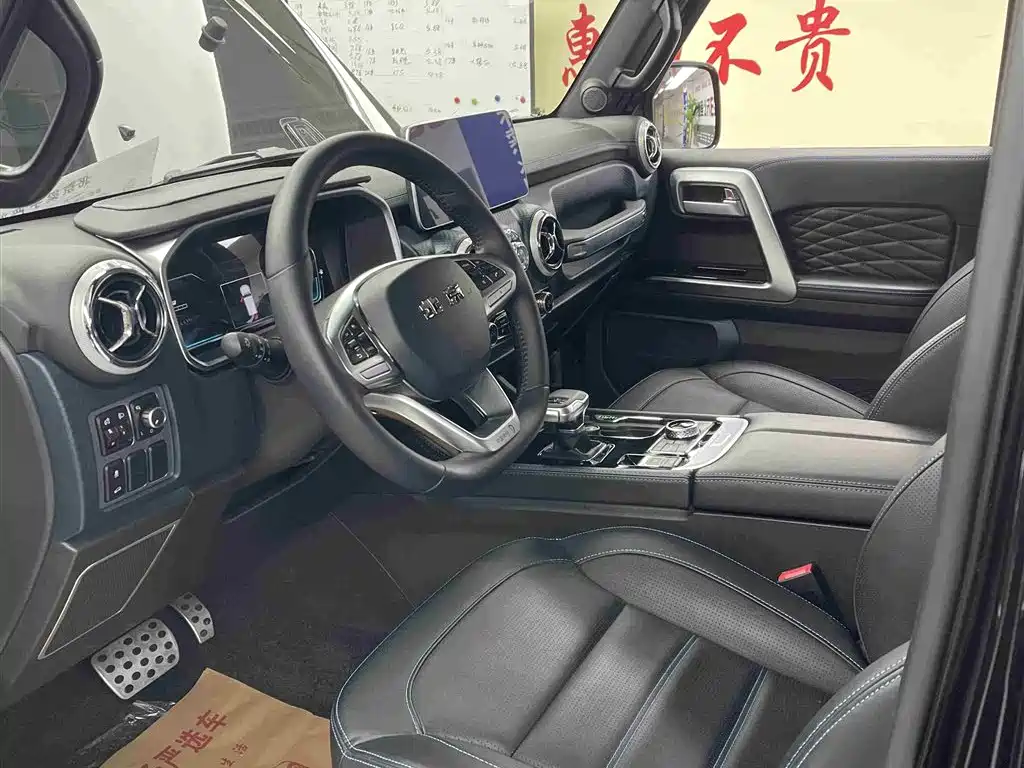 BAIC ORV Beijing Offroad BJ40 2023 2.0T Auto 4WD Urban Hunter Knight Edition фото 8