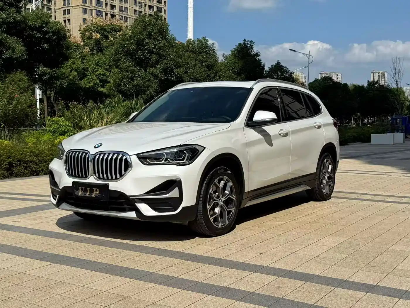 BMW X1 2021 sDrive20Li Fashion фото 2