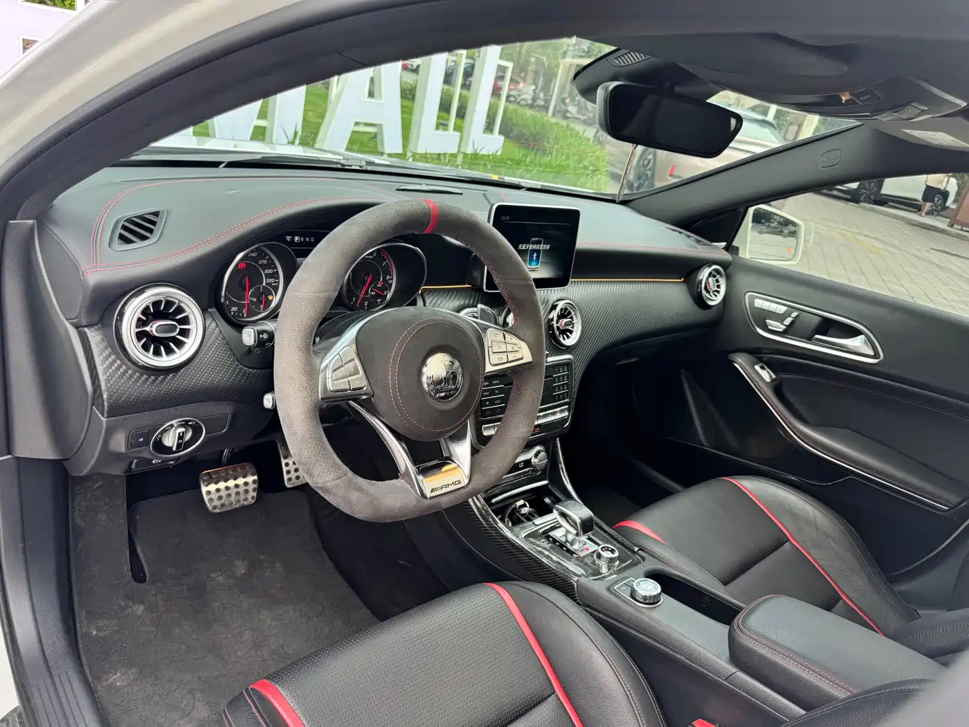 Mercedes-Benz A-Class AMG (Import) 2016 AMG A 45 4MATIC фото 9
