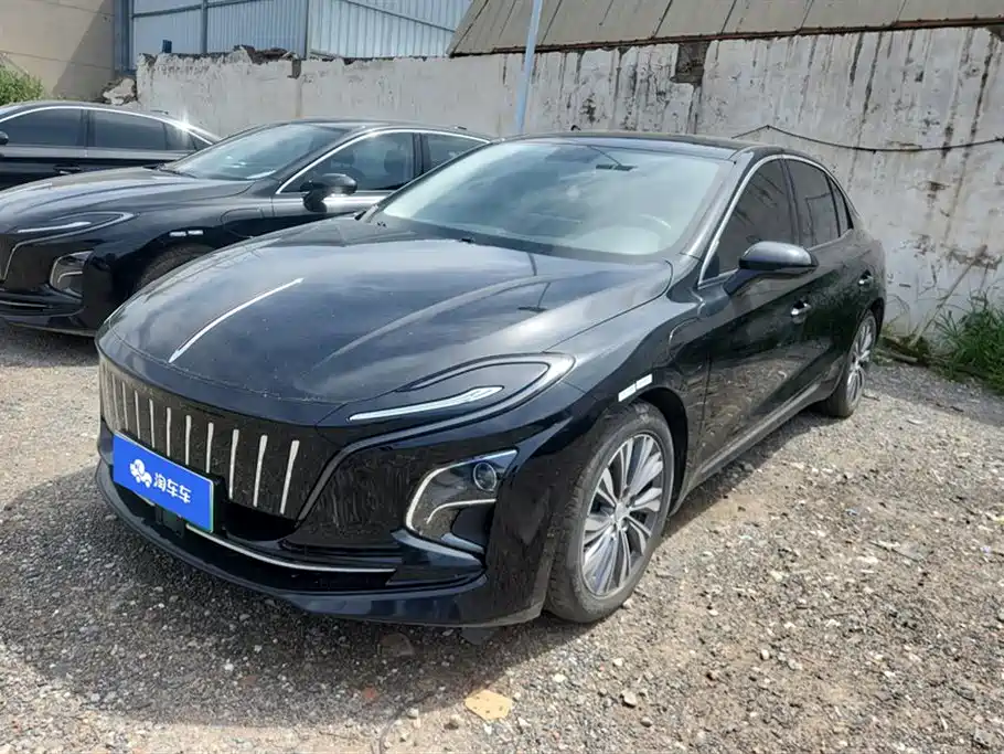 Hongqi E-QM5 2023 Facelift Basic Travel Edition