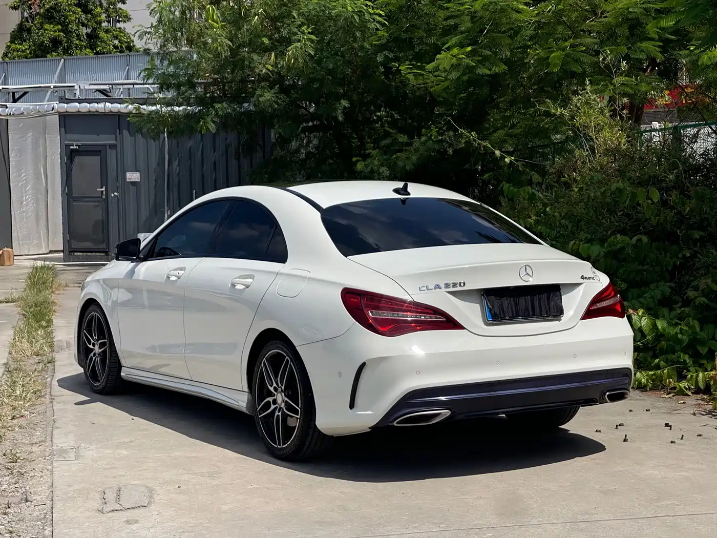 Mercedes-Benz CLA (Import) 2017 2016 CLA 220 4MATIC