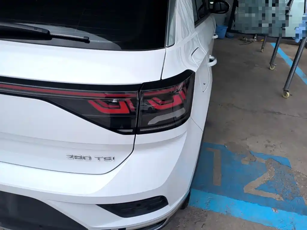 Volkswagen T-Roc, миниатюра 8