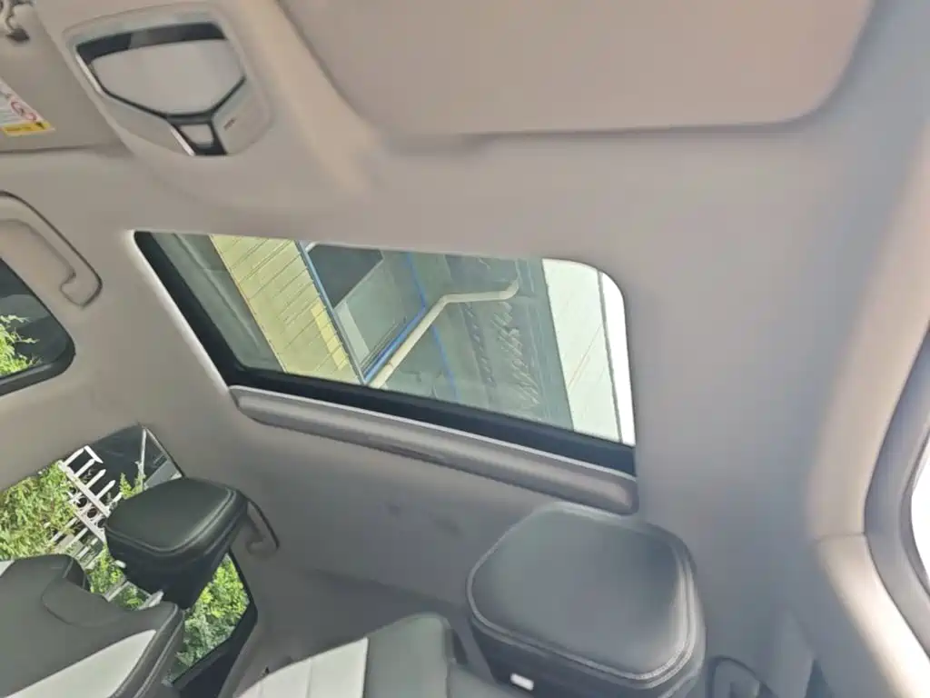 Photo 18 - Geely Binrui