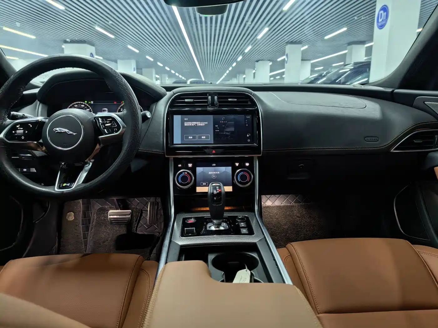 Jaguar XEL 2024 Model 2.0T 250PS R-DYNAMIC S Progressive Sport Edition фото 4