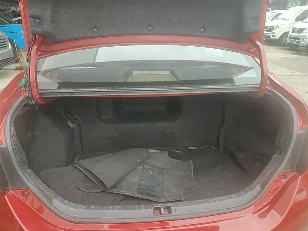 Toyota Levin 2016 Hybrid 1.8H GS E-CVT Elite Sunroof фото 19
