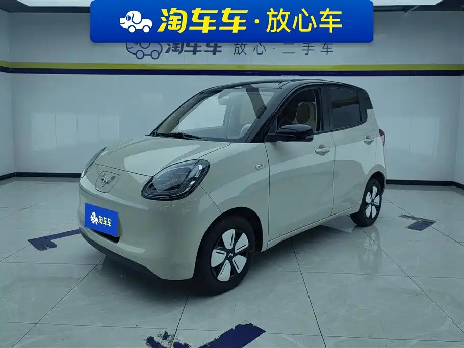 Wuling Motors Hongguang MINIEV 2025 4-Door Premium+ Edition