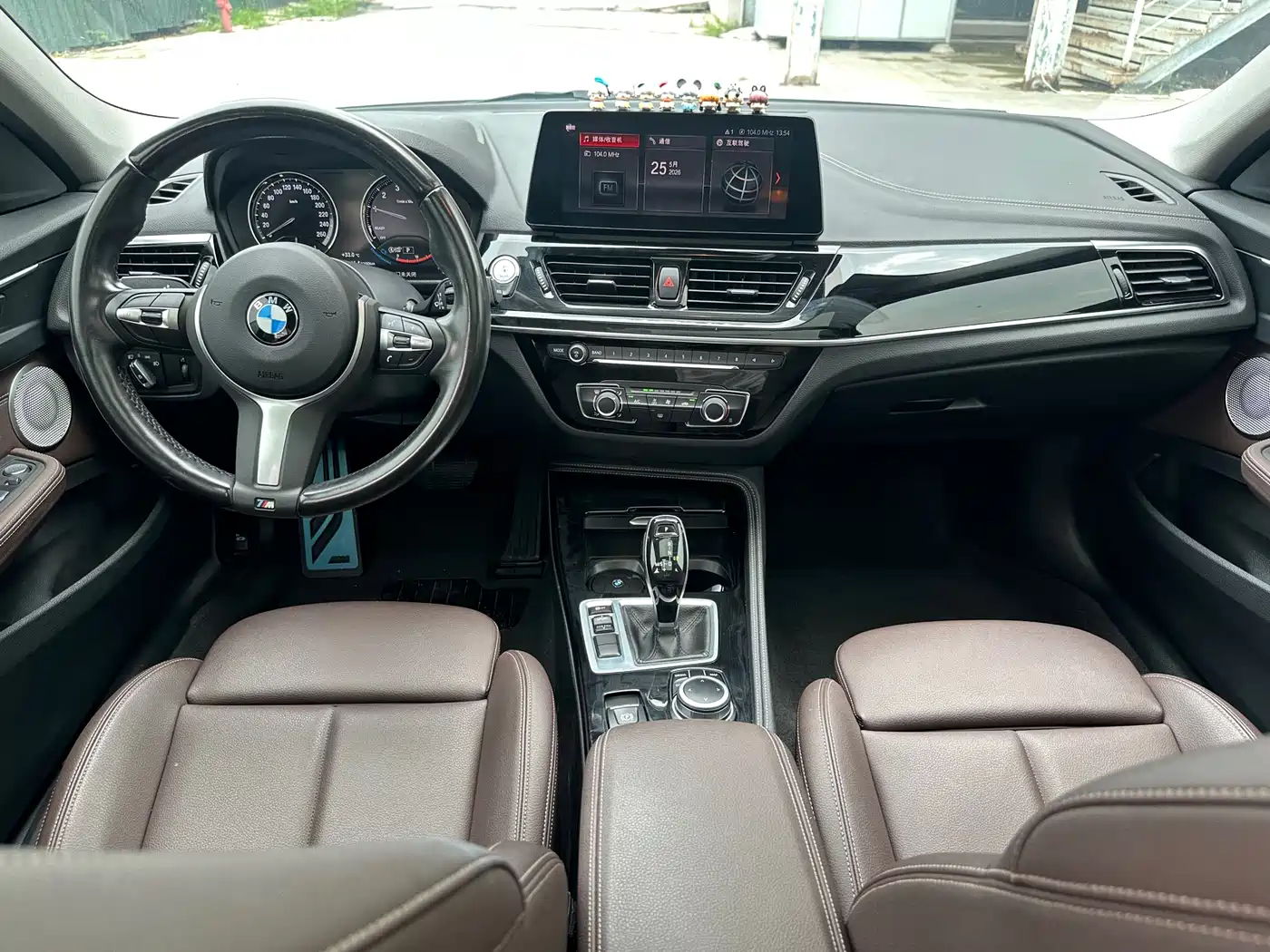 BMW 1 Series 2021 120i M Sport Shadow Edition фото 9