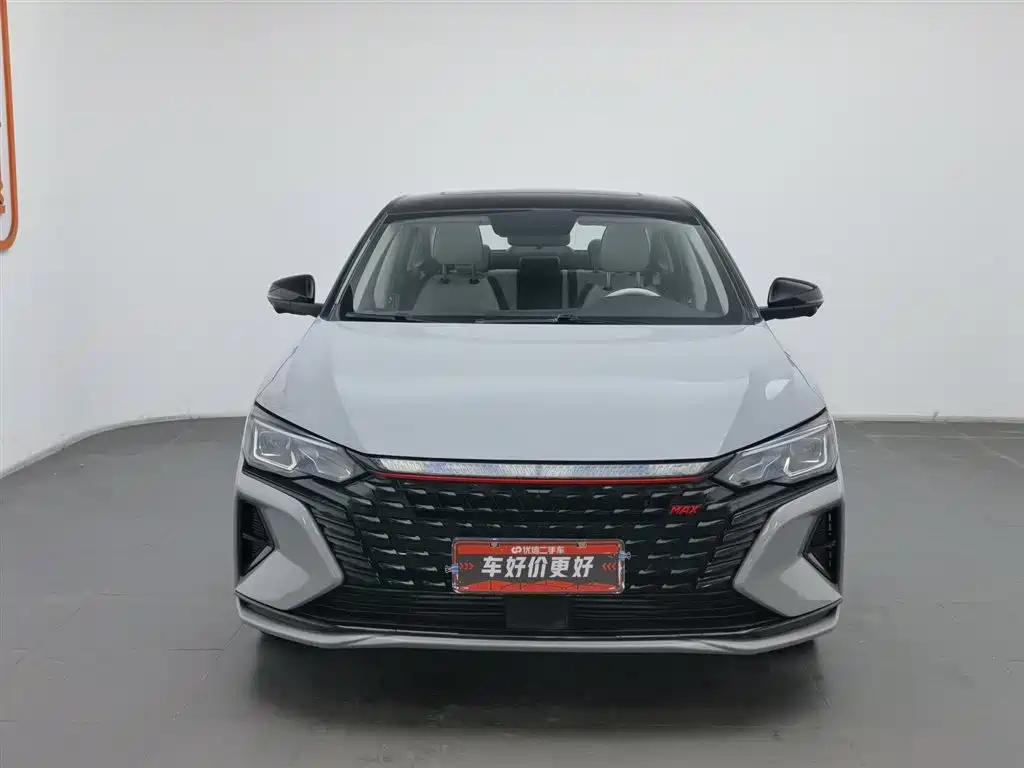 DONGFENG YI HYUN MAX