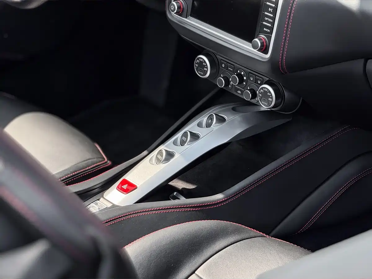 Ferrari California T 2015 3.9T Standard фото 9