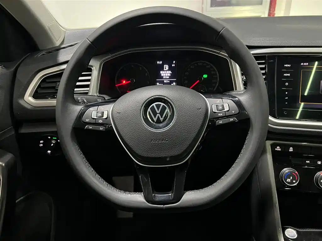 Volkswagen T-ROC 2022 280TSI DSG 2WD Elite PLUS фото 13
