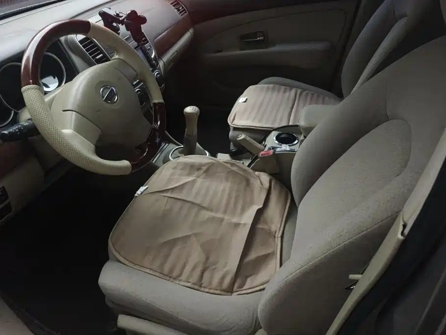 Nissan Sylphy 2011 2009 Model 1.6XE Manual Comfort Edition
