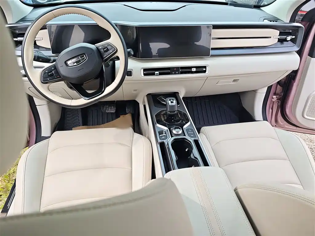 Geely ICON 2022 2023 Model 1.5TD Chocolate Deluxe Edition