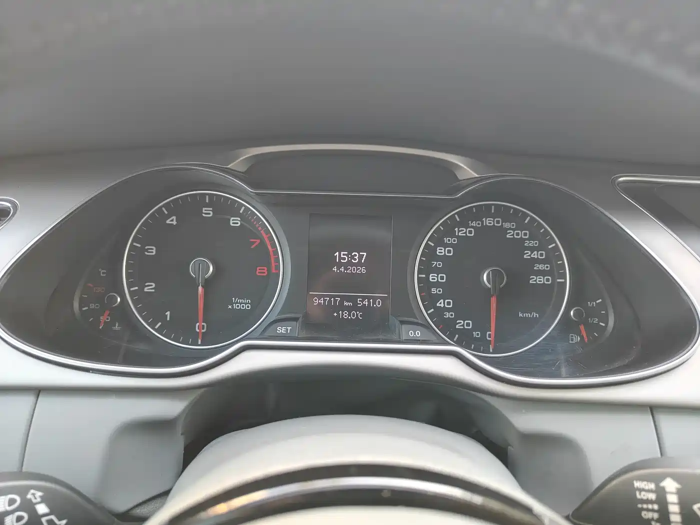 Audi A4L 2013 35 TFSI Automatic Comfort фото 10