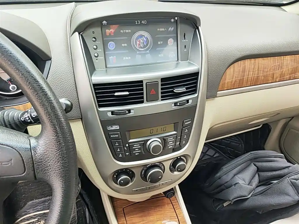 Buick Excelle 2015 1.5L Manual Classic фото 13