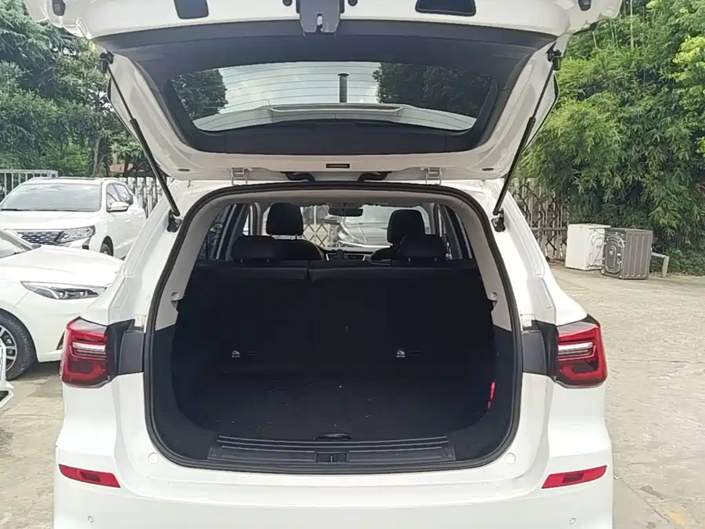 Roewe RX5 2025 2025 PLUS 330TGI Auto Trend-Setting Smart Edition
