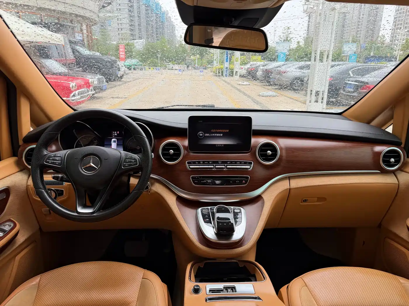 Mercedes-Benz V-Class 2018 V 260 L Premium Long Wheelbase Edition China VI фото 8