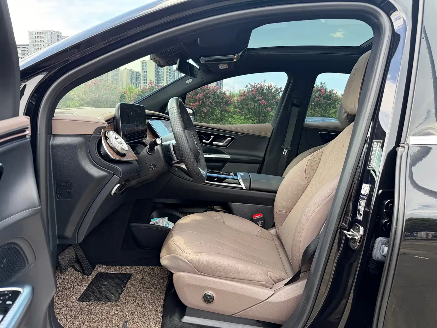 Mercedes-Benz EQE SUV 2025 2024 500 4MATIC Luxury Edition