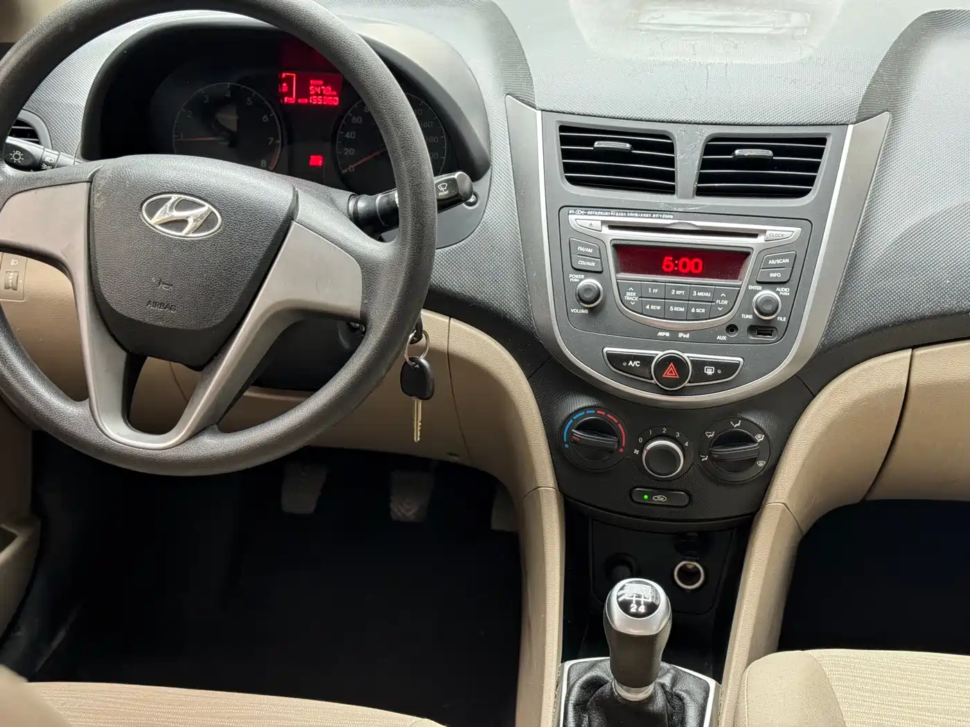 Hyundai Verna 2014 1.4L Manual Smart GLS фото 7