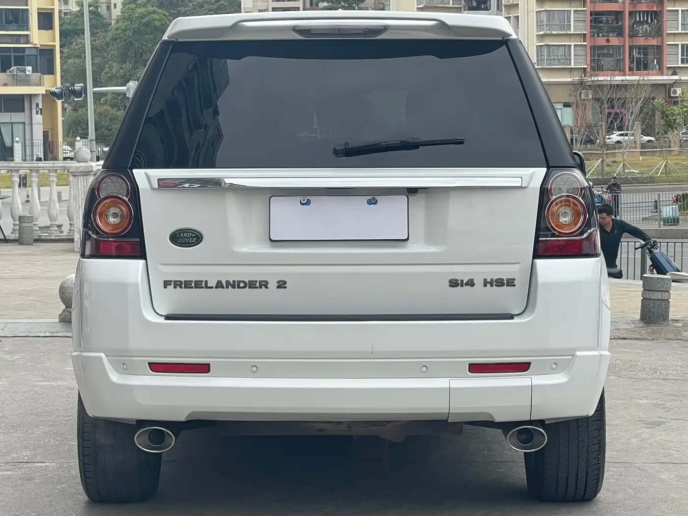 Land Rover Freelander 2 2014 2.0T Si4 HSE Gasoline Edition фото 5