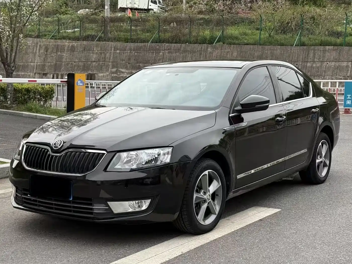 Škoda Octavia 2016 1.6L Automatic Smart Edition