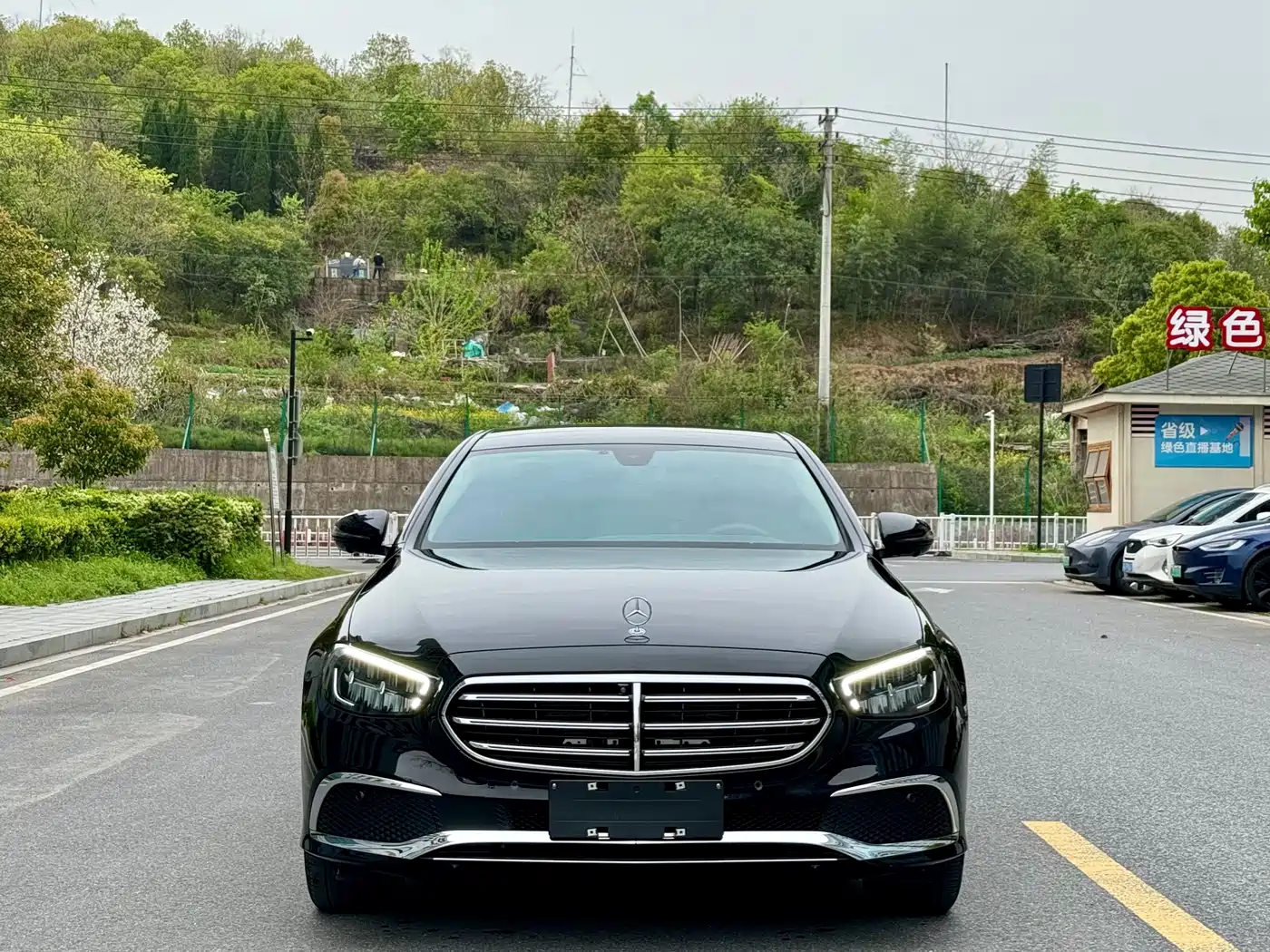  E CLASS
