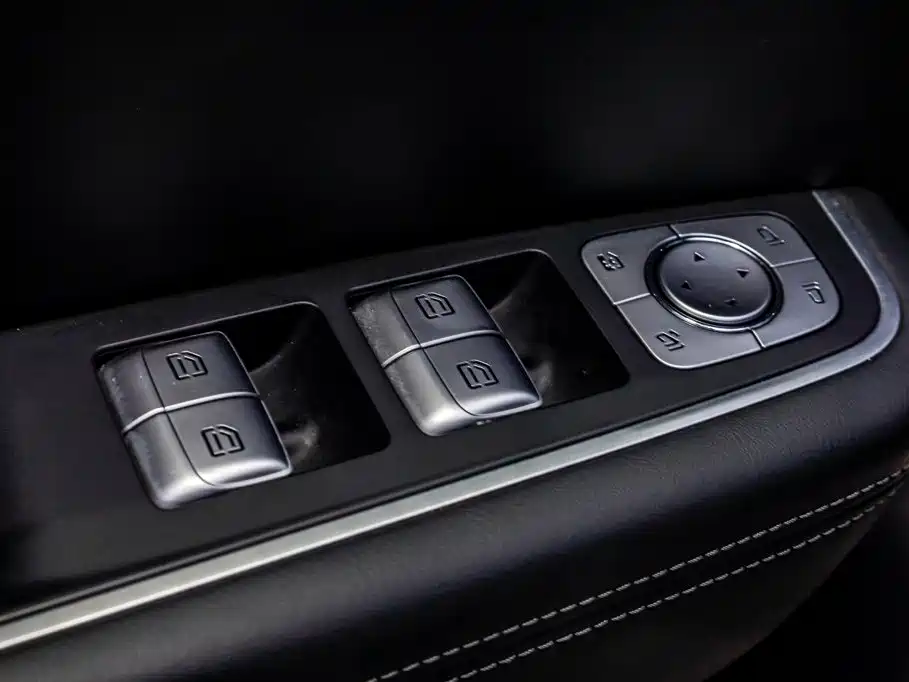 Фото 12 - Li Auto Li ONE