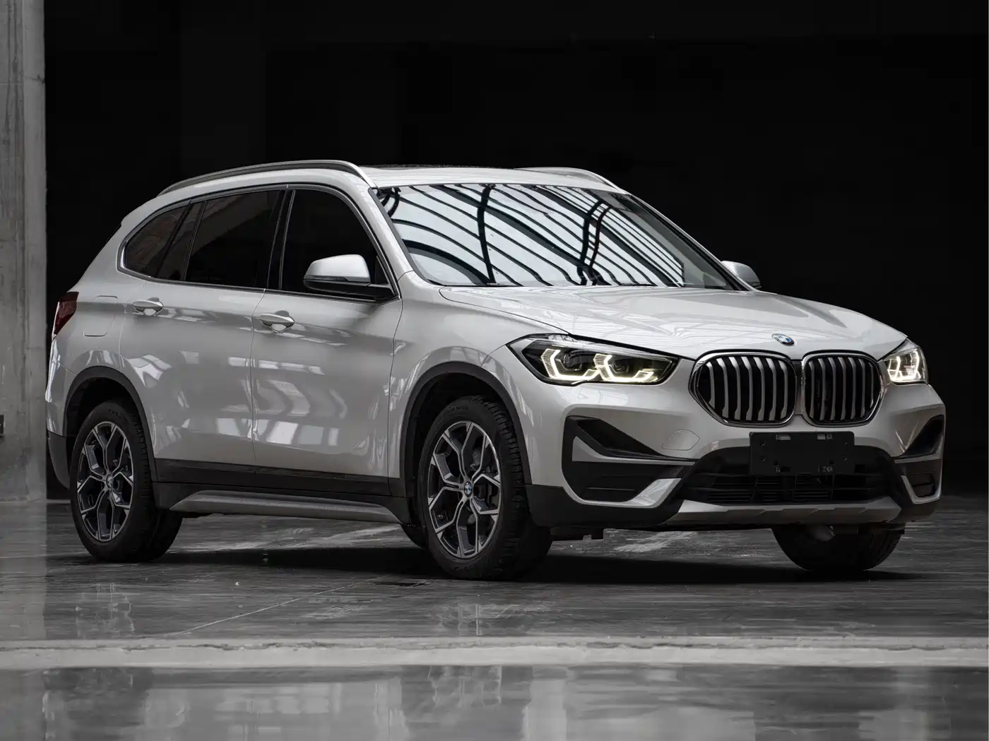 BMW X1 2022 sDrive20Li Fashion фото 6