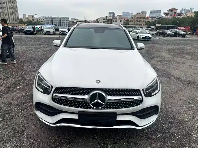 MERCEDES-BENZ GLC
