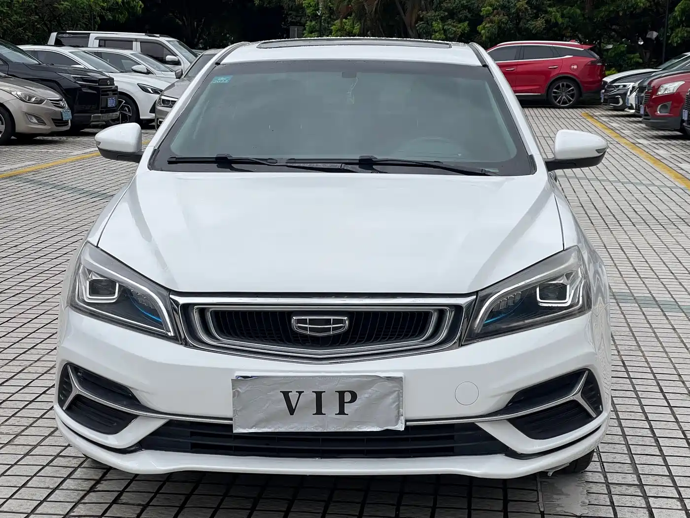 Photo 5 - Geely Emgrand
