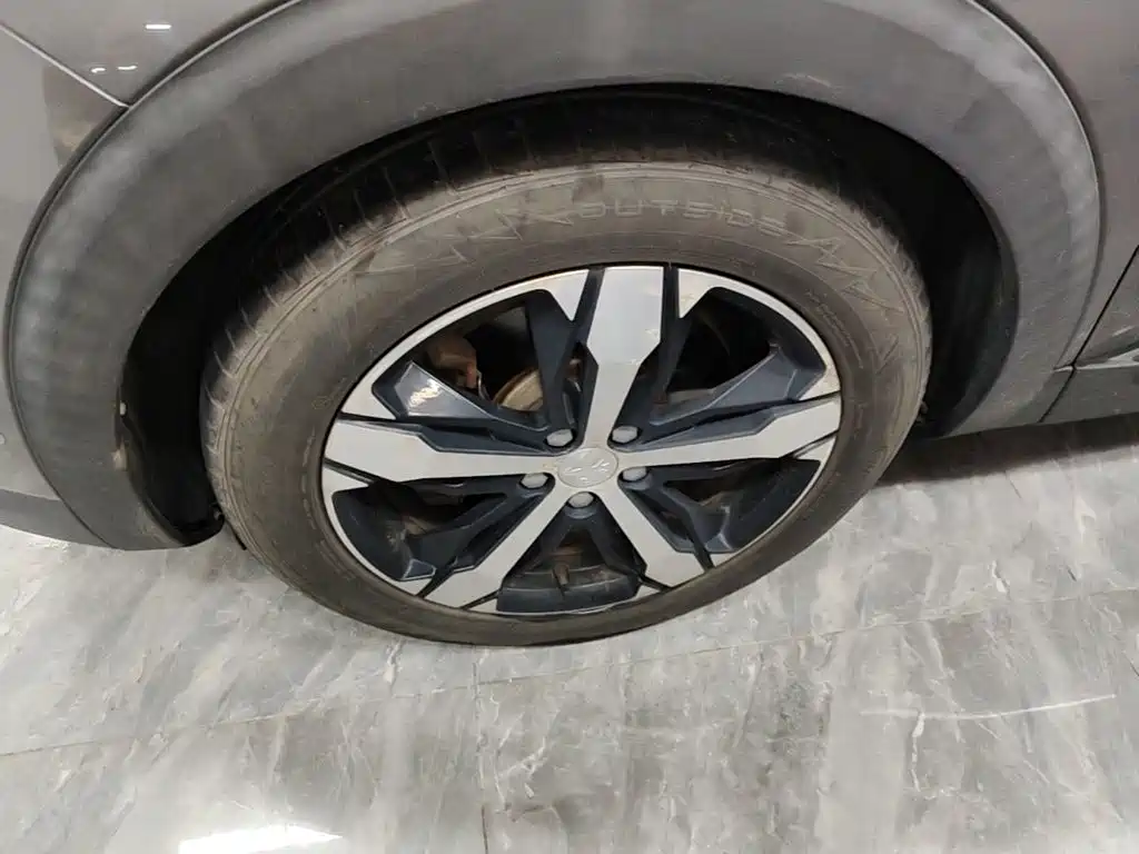 Фото 23 - Peugeot 4008