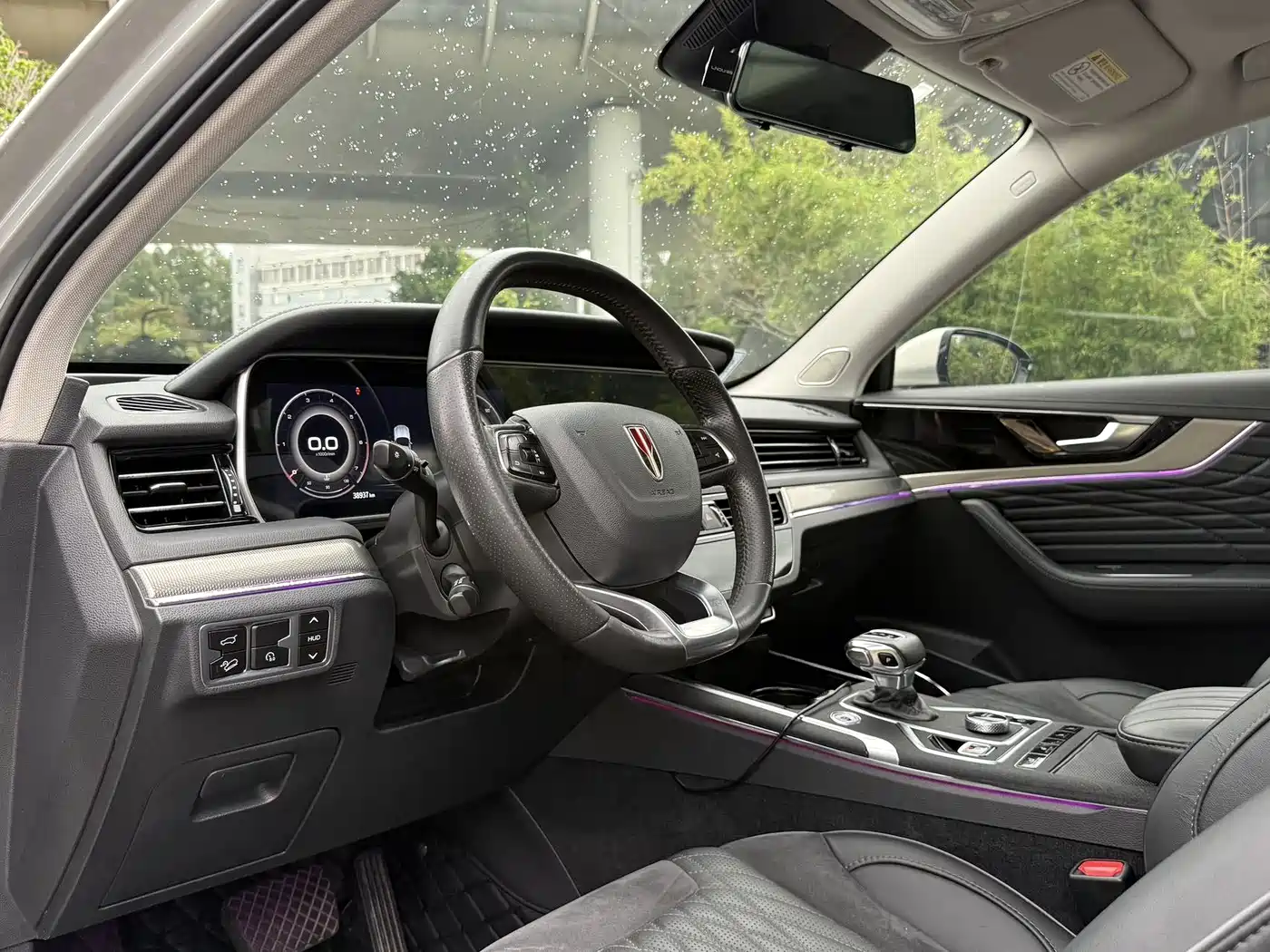 Фото 9 - Hongqi HS5