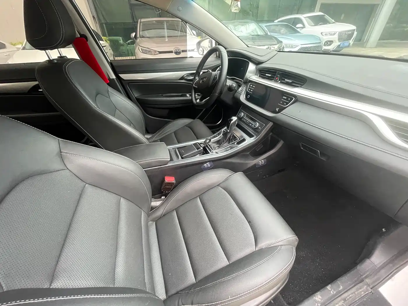 Photo 7 - Geely Emgrand