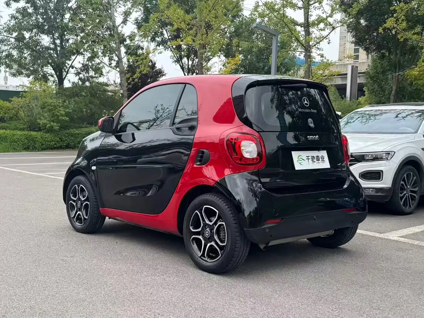 smart fortwo 2019 2019 0.9T 66kW Hardtop Wind Edition China VI