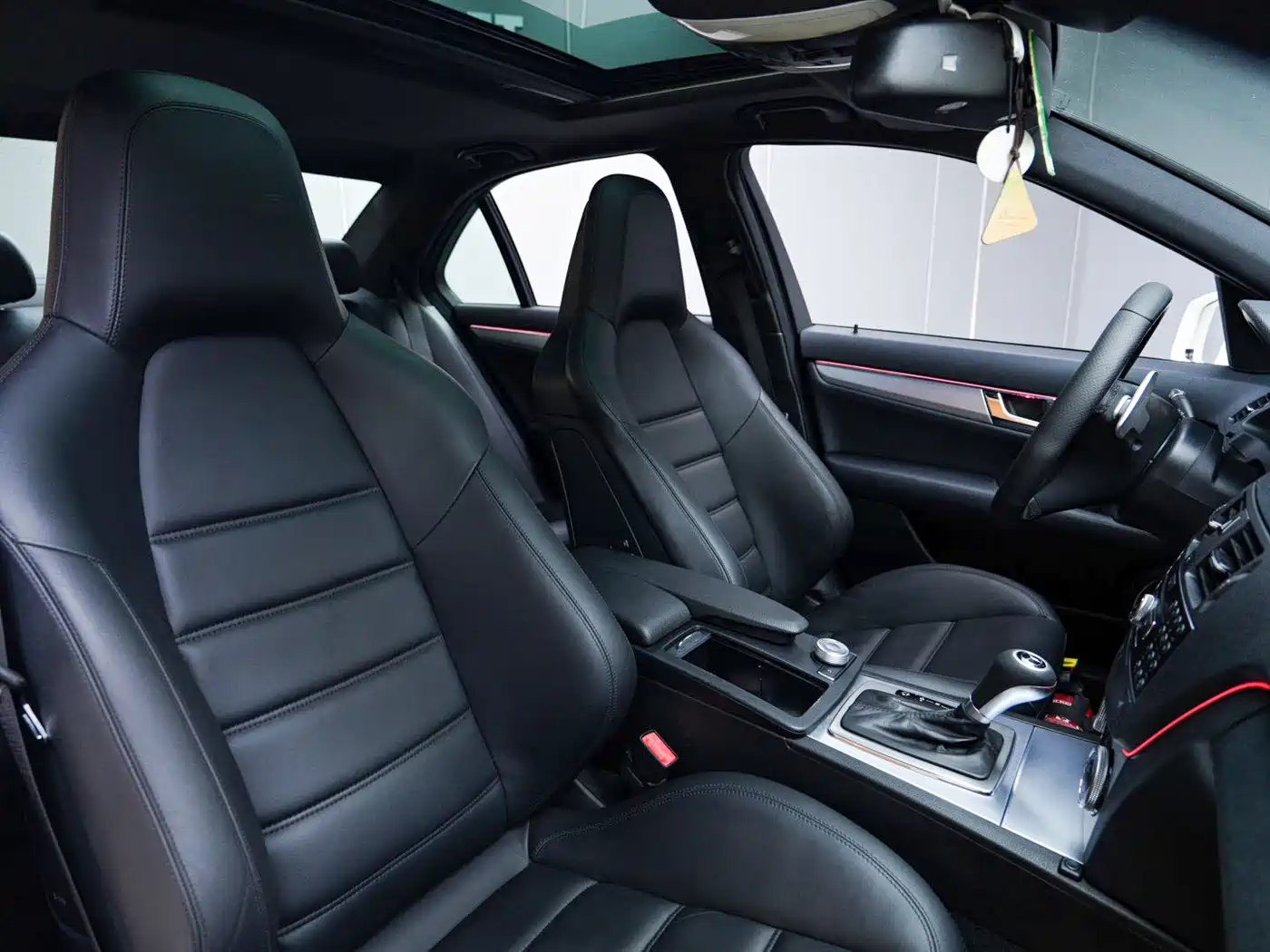 Mercedes-Benz C-Class AMG 2010 AMG C 63 Sport Enhanced Edition фото 14